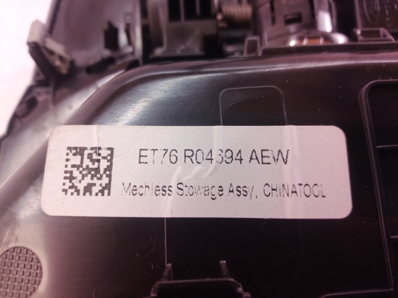 Recambio de guantera para ford tourneo courier (c4a) ambiente referencia OEM IAM ET76R04694AEW ET76R04694 ET76R04694
