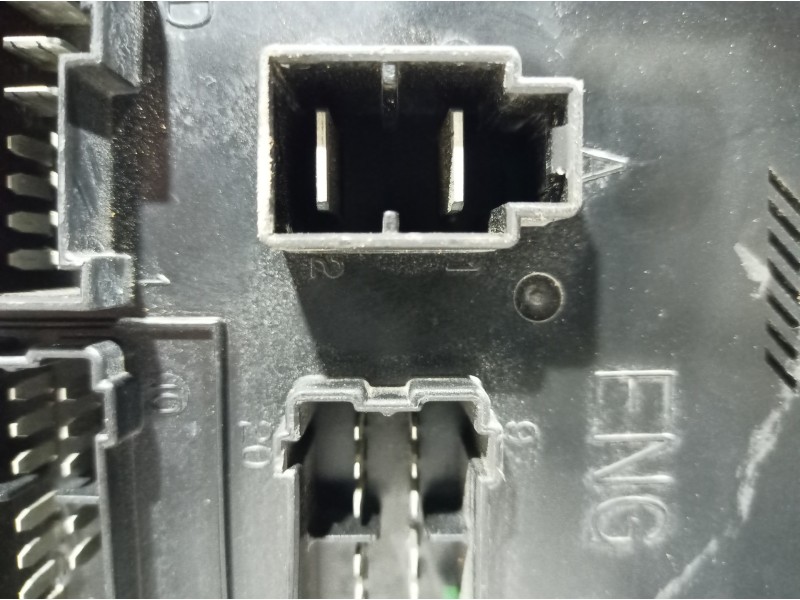 Recambio de caja reles / fusibles para ssangyong kyron referencia OEM IAM   