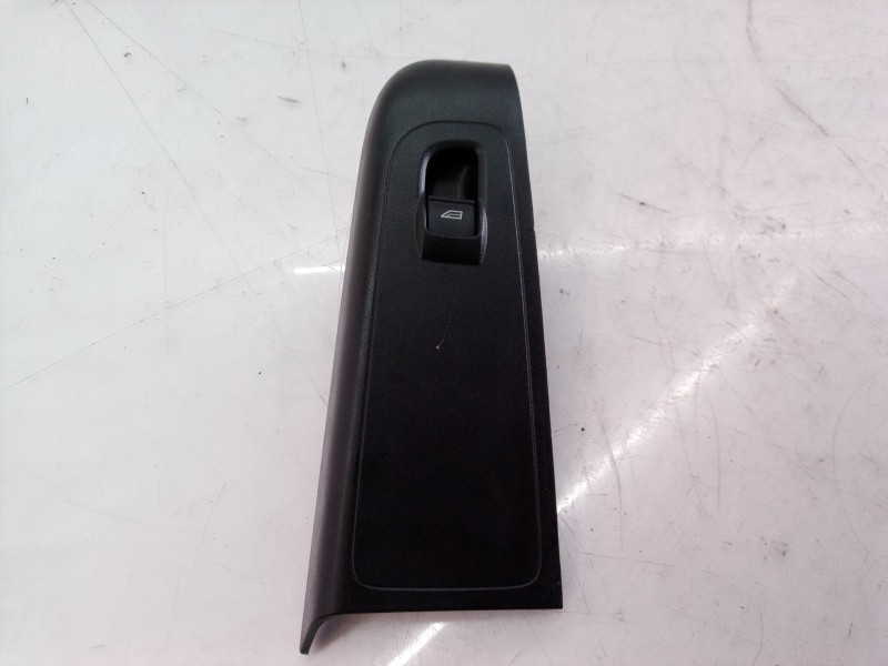 Recambio de mando elevalunas delantero derecho para ford tourneo courier (c4a) ambiente referencia OEM IAM ET76240A40B ET76240A4