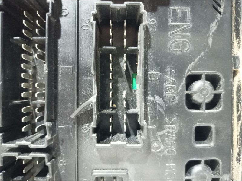 Recambio de caja reles / fusibles para ssangyong kyron referencia OEM IAM   