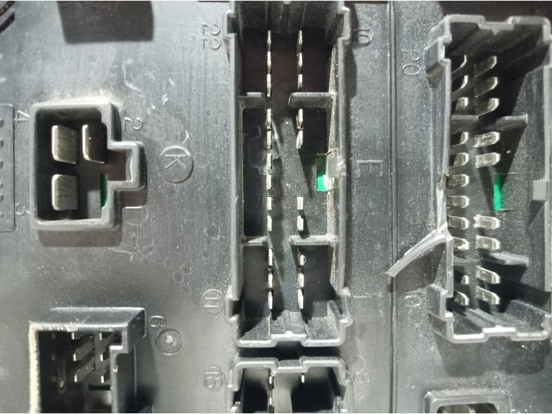 Recambio de caja reles / fusibles para ssangyong kyron referencia OEM IAM   