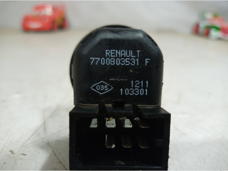 Recambio de mando retrovisor para renault kangoo referencia OEM IAM 7700803531F 7700803531F 7700803531