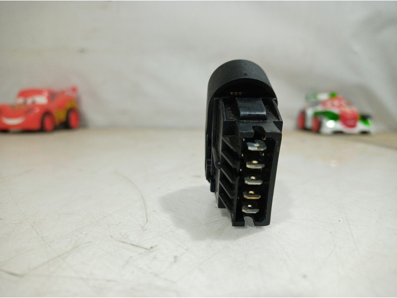 Recambio de interruptor para renault kangoo referencia OEM IAM   