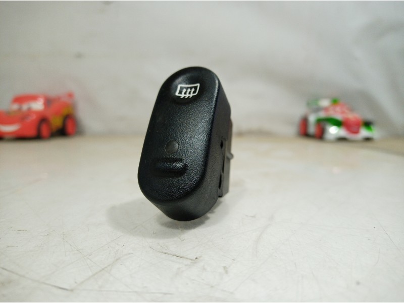 Recambio de interruptor para renault kangoo referencia OEM IAM   