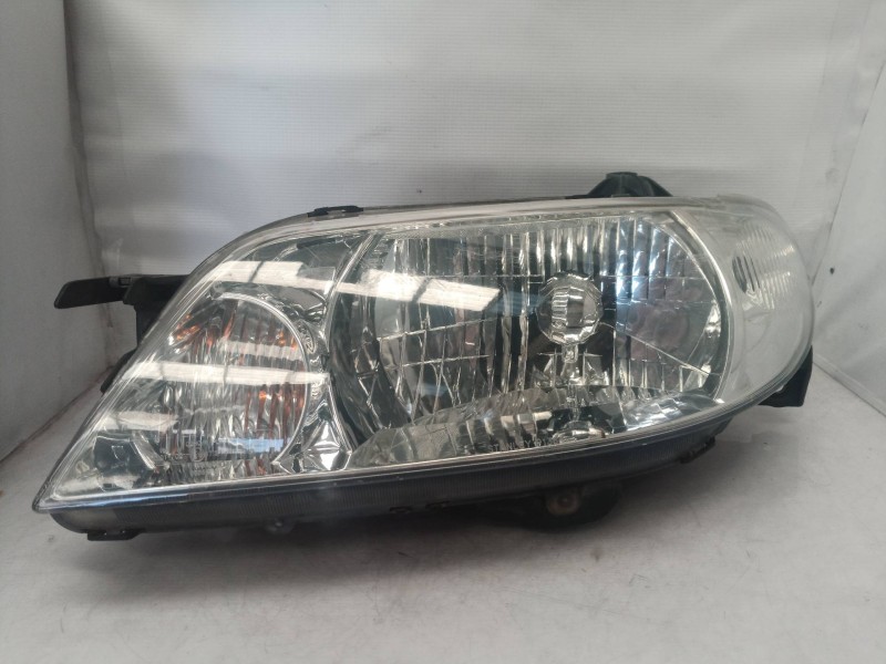 Recambio de faro izquierdo para mazda 323 berlina f/s (bj) 1.3 f glx referencia OEM IAM    Recambio de faro izquierdo para mazda 323 berlina f/s (bj) 1.3 f glx referencia OEM IAM