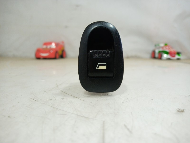 Recambio de mando elevalunas trasero derecho para citroën c3 referencia OEM IAM 25943 25943 25943