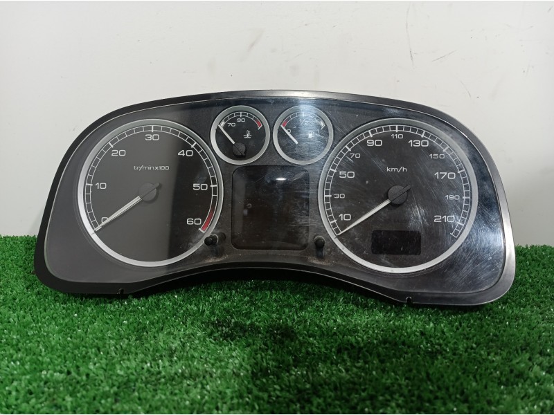 Recambio de cuadro instrumentos para peugeot 307 (s1) xr referencia OEM IAM  P9646742480 216518703