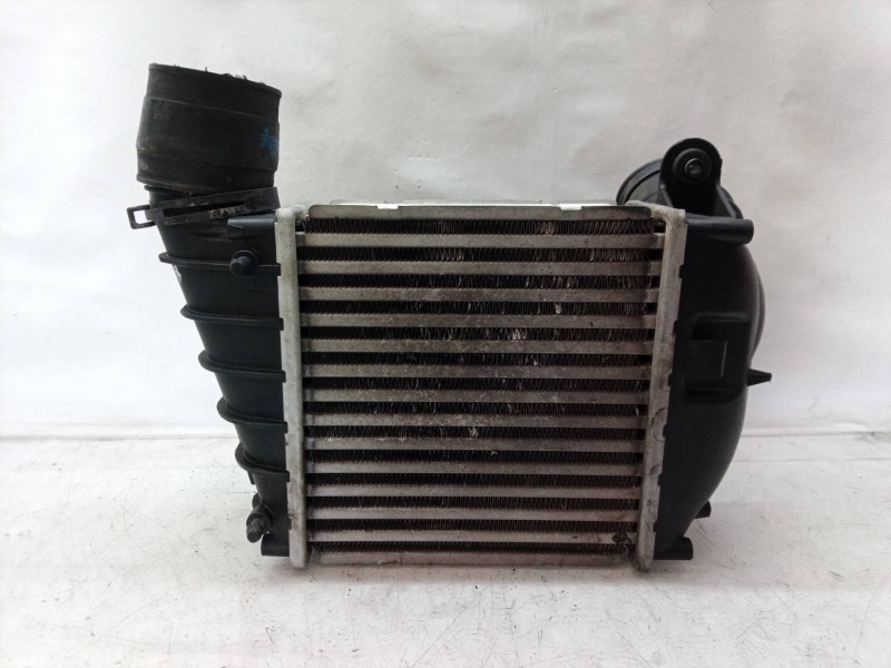 Recambio de intercooler para seat toledo (1m2) select referencia OEM IAM 817457 817457 817457