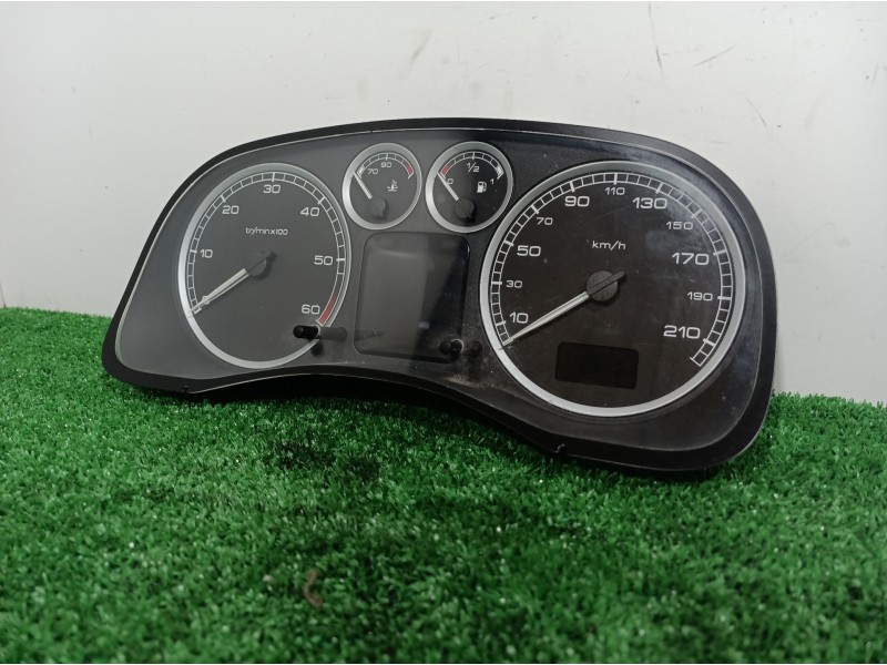 Recambio de cuadro instrumentos para peugeot 307 (s1) xr referencia OEM IAM  P9646742480 216518703