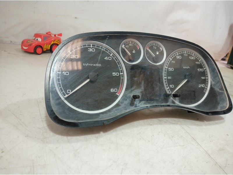 Recambio de cuadro instrumentos para peugeot 307 (s1) referencia OEM IAM P9636708880E05 P9636708880E05 P9636708880E05