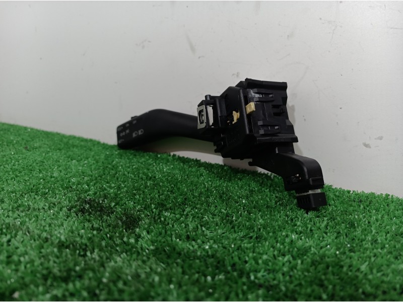 Recambio de mando intermitentes para skoda octavia combi (1z5) elegance referencia OEM IAM 1K0953513A 1K0953513A 1K0953513