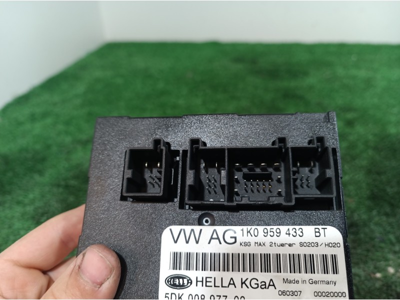 Recambio de modulo electronico para skoda octavia combi (1z5) elegance referencia OEM IAM 1K0959433BT 1K0959433BT 5DK00897702