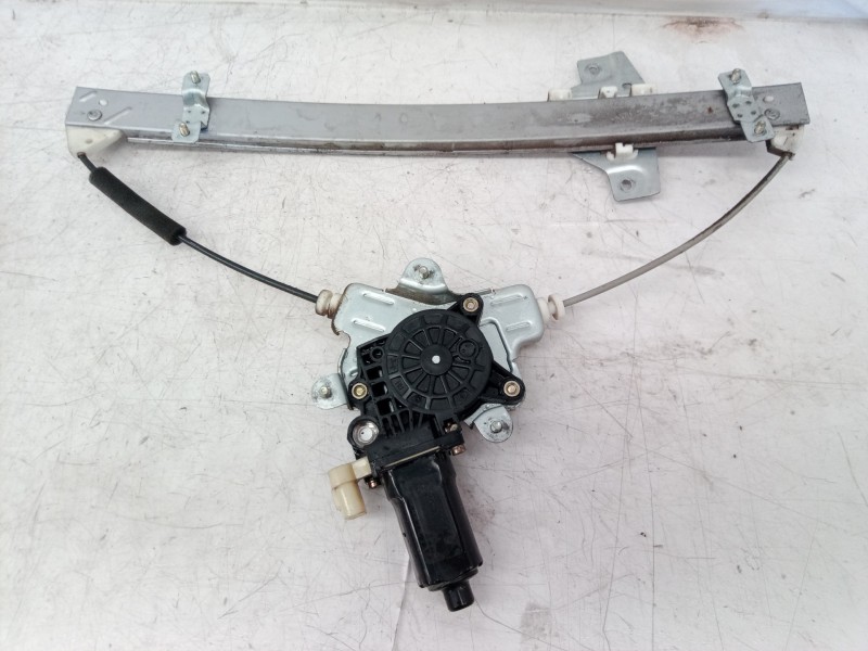 Recambio de elevalunas delantero derecho para hyundai getz (tb) referencia OEM IAM    Recambio de elevalunas delantero derecho para hyundai getz (tb) referencia OEM IAM