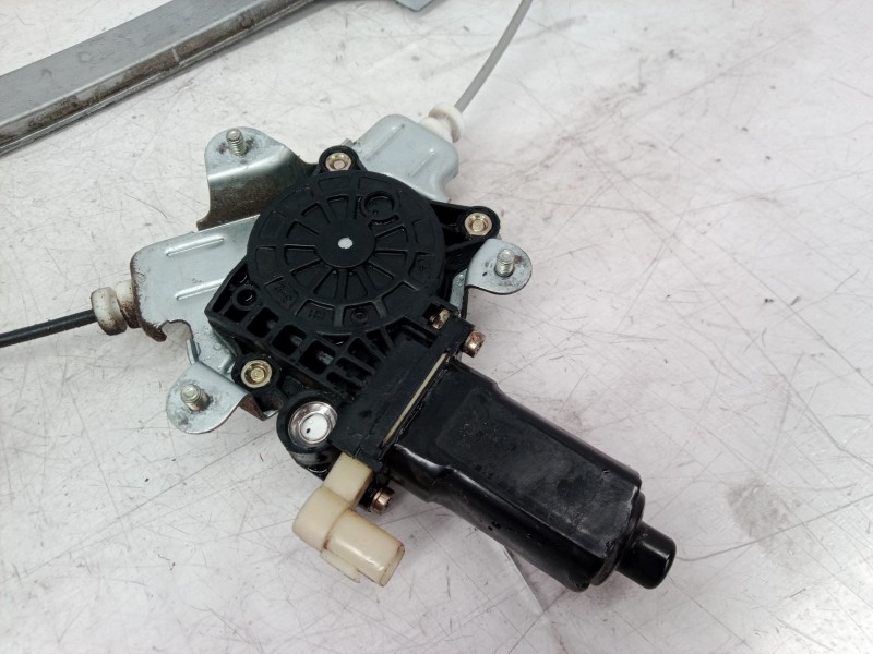 Recambio de elevalunas delantero derecho para hyundai getz (tb) referencia OEM IAM    Recambio de elevalunas delantero derecho para hyundai getz (tb) referencia OEM IAM