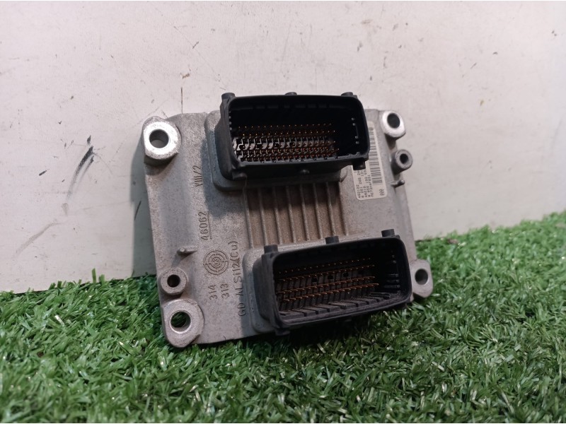 Recambio de centralita motor uce para fiat stilo (192) 1.4 referencia OEM IAM 0261208204 0261208204 00551936920 Recambio de centralita motor uce para fiat stilo (192) 1.4 referencia OEM IAM 0261208204 0261208204 00551936920