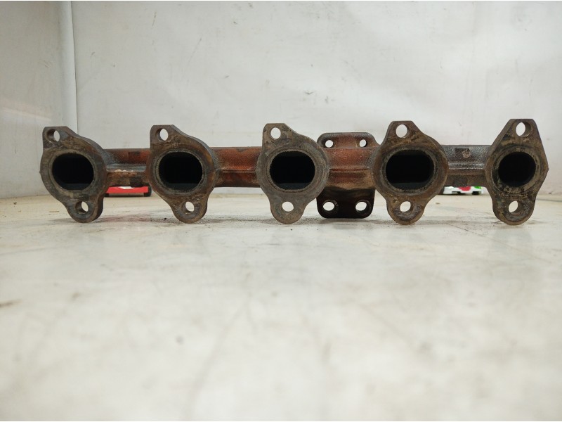 Recambio de colector escape para peugeot 308 sw allure referencia OEM IAM 010917 010917 010917