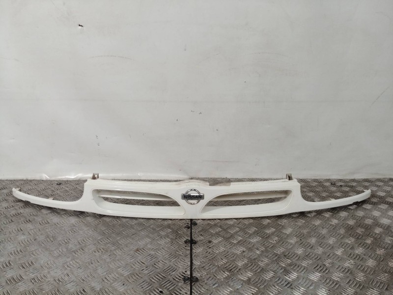 Recambio de rejilla delantera para nissan vanette cargo vanette cargo combi - 5 referencia OEM IAM   