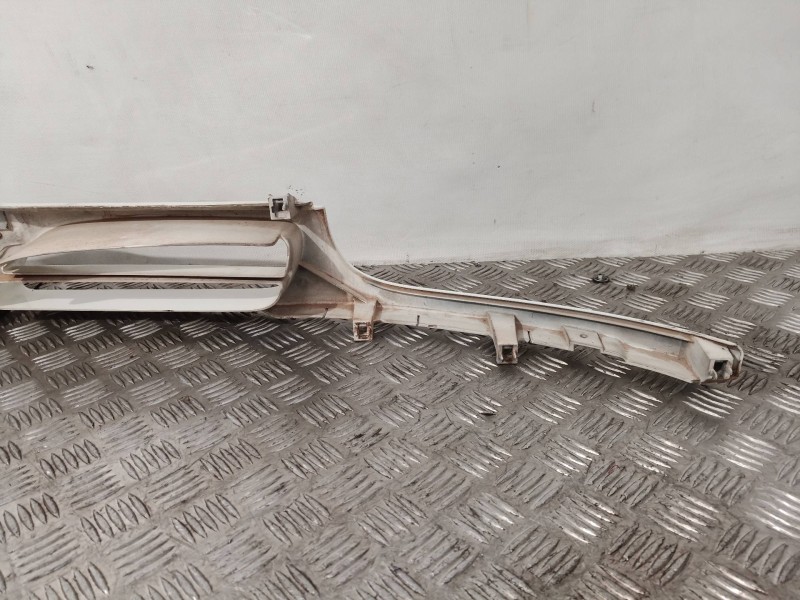 Recambio de rejilla delantera para nissan vanette cargo vanette cargo combi - 5 referencia OEM IAM   