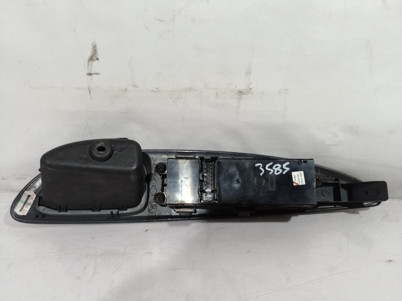 Recambio de mando elevalunas delantero izquierdo para nissan primera berlina (p12) acenta referencia OEM IAM 2352N1 2352N1 2352N