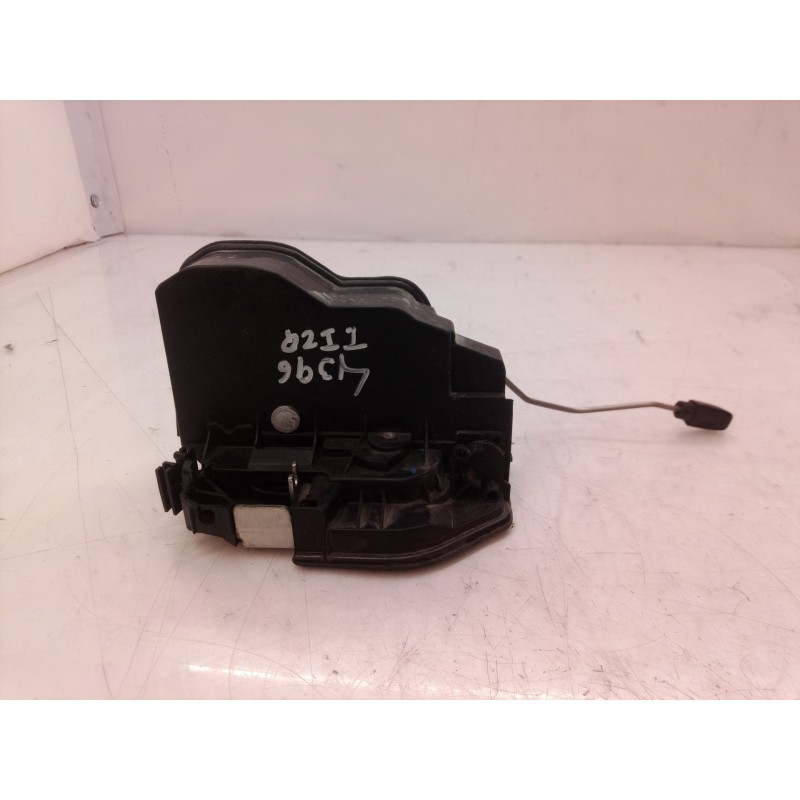 Recambio de cerradura puerta trasera izquierda para bmw x3 (e83) 2.0d referencia OEM IAM   