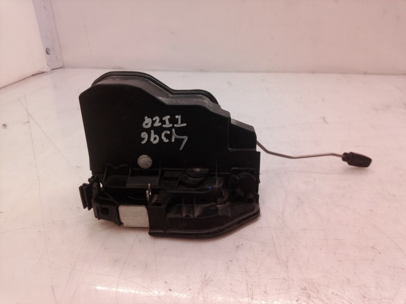 Recambio de cerradura puerta trasera izquierda para bmw x3 (e83) 2.0d referencia OEM IAM   