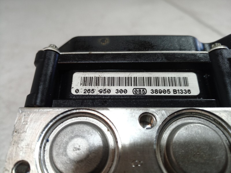 Recambio de abs para renault megane ii berlina 3p confort authentique referencia OEM IAM 7701062137 7701062137 8200038702