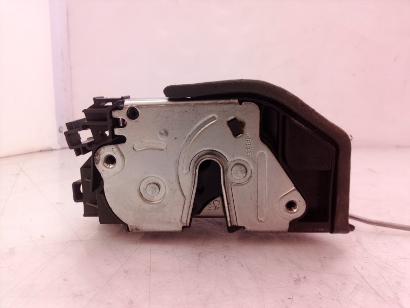 Recambio de cerradura puerta trasera izquierda para bmw x3 (e83) 2.0d referencia OEM IAM   