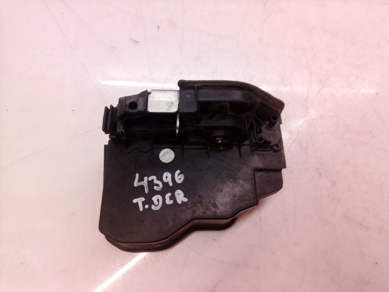 Recambio de cerradura puerta trasera derecha para bmw x3 (e83) 2.0d referencia OEM IAM   
