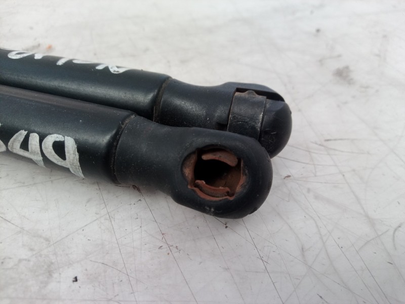 Recambio de amortiguadores maletero / porton para renault megane ii berlina 3p confort authentique referencia OEM IAM 8200051750