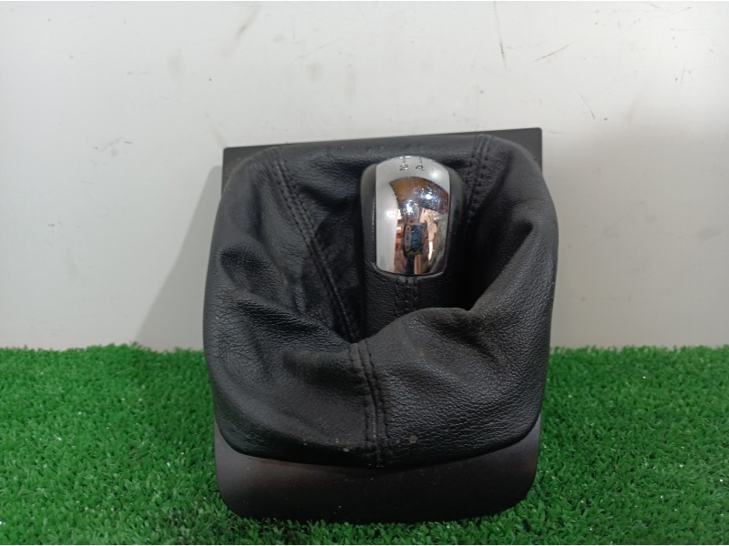 Recambio de pomo palanca cambio para skoda octavia combi (1z5) elegance referencia OEM IAM 1Z1711113F 1Z1711113F 1Z1711113