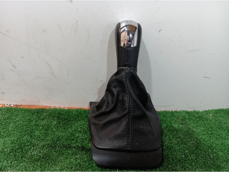 Recambio de pomo palanca cambio para skoda octavia combi (1z5) elegance referencia OEM IAM 1Z1711113F 1Z1711113F 1Z1711113