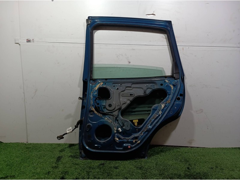 Recambio de puerta trasera derecha para nissan almera tino (v10m) 2.2 16v turbodiesel cat referencia OEM IAM   