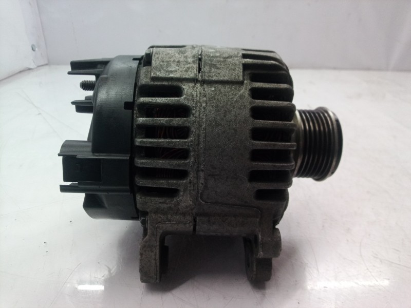 Recambio de alternador para audi a4 berlina (8e) 1.9 tdi (96kw) referencia OEM IAM 140AVWAG 140AVWAG 06F903023