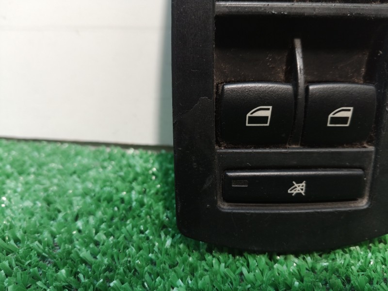 Recambio de mando elevalunas delantero izquierdo para bmw x3 (e83) 2.0d referencia OEM IAM 3411746 3411746 3411746