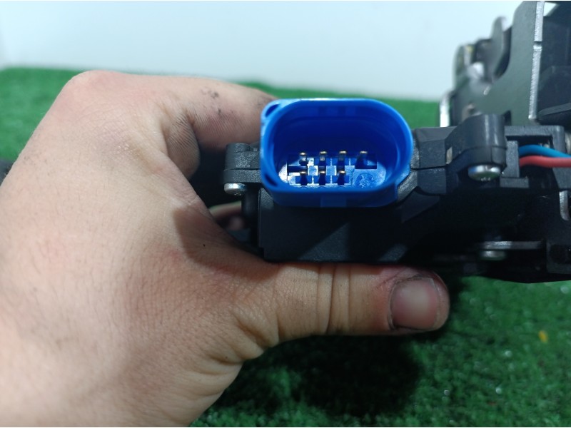 Recambio de cerradura puerta trasera izquierda para skoda octavia combi (1z5) elegance referencia OEM IAM 7L0839015D 7L0839015D 