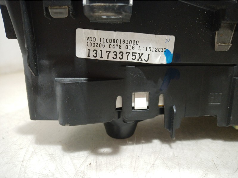 Recambio de cuadro instrumentos para opel meriva referencia OEM IAM 13173375XJ 13173375XJ 13173375