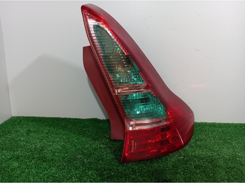 Recambio de piloto trasero derecho para citroën c4 coupe by loeb referencia OEM IAM 9646801677 9646801677 9646801677