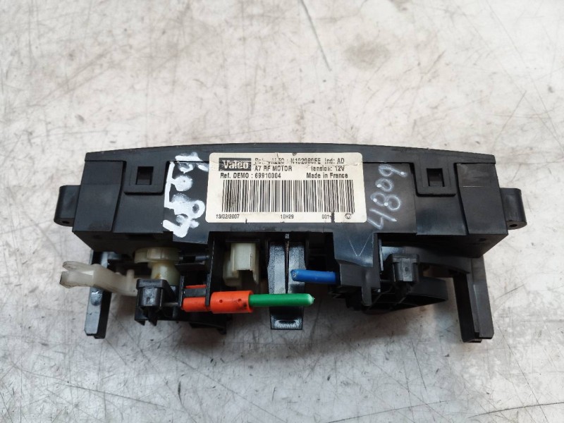 Recambio de mando calefaccion / aire acondicionado para peugeot 207 confort referencia OEM IAM 69910004 69910004 69910004