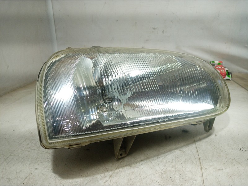 Recambio de faro derecho para volkswagen golf iii berlina (1h1) 1.4 referencia OEM IAM 18474R 18474R 18474