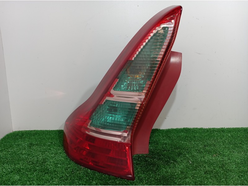 Recambio de piloto trasero izquierdo para citroën c4 coupe by loeb referencia OEM IAM 9646801777 9646801777 9646801777