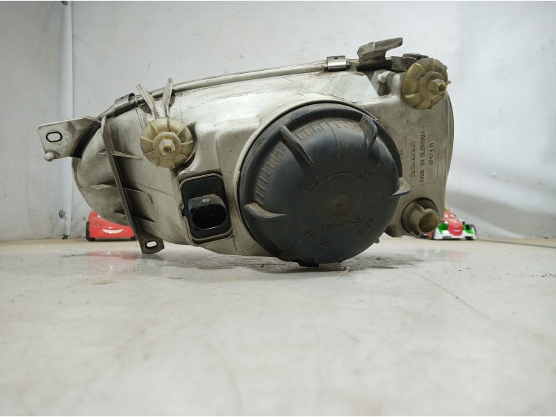 Recambio de faro derecho para volkswagen golf iii berlina (1h1) 1.4 referencia OEM IAM 18474R 18474R 18474