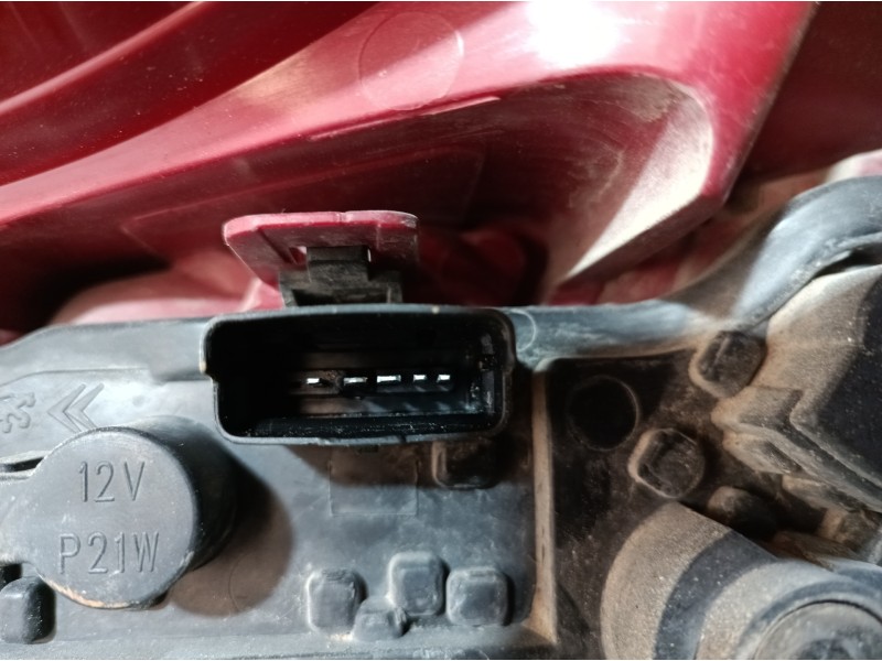 Recambio de piloto trasero izquierdo para citroën c4 coupe by loeb referencia OEM IAM 9646801777 9646801777 9646801777
