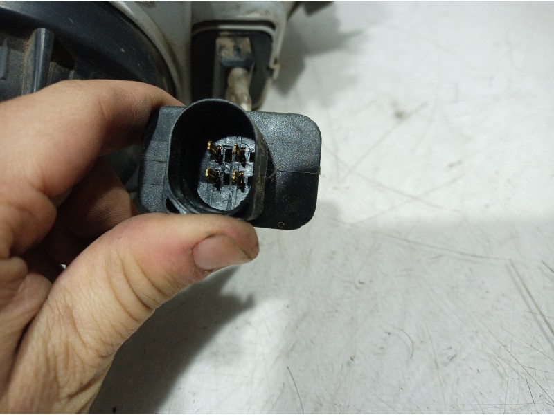 Recambio de faro izquierdo para volkswagen golf iii berlina (1h1) 1.4 referencia OEM IAM 084411111L 084411111L 084411111