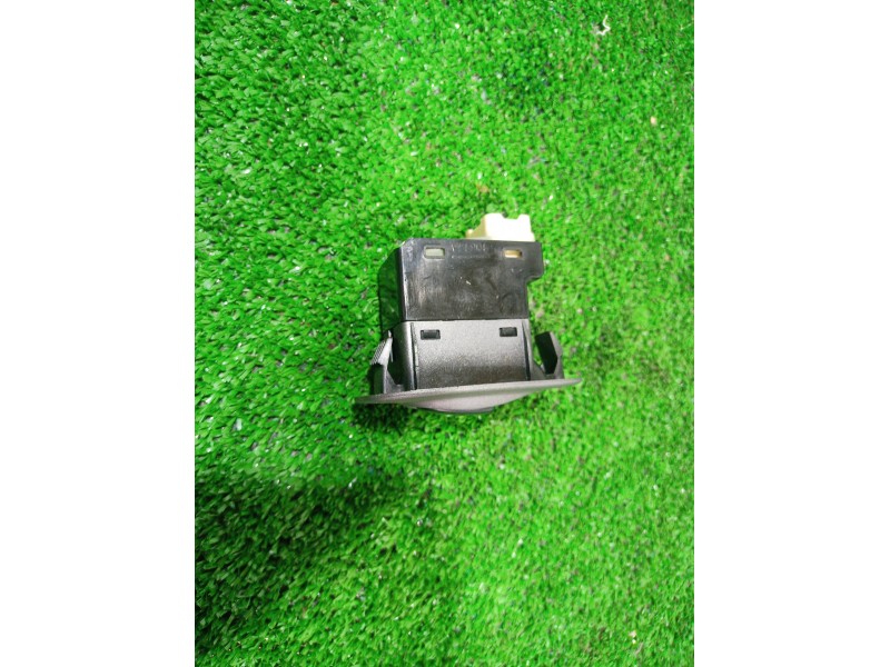 Recambio de mando elevalunas delantero izquierdo para hyundai accent (lc) 1.3 cat referencia OEM IAM   