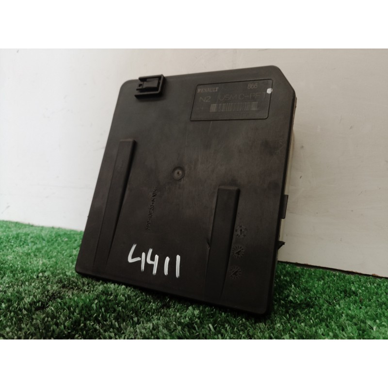 Recambio de caja reles / fusibles para renault megane ii coupe/cabrio authentique referencia OEM IAM 8200481866 8200481866 82004