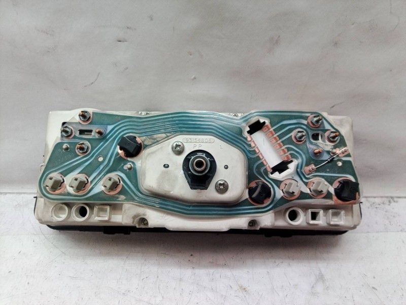 Recambio de cuadro instrumentos para opel corsa a city referencia OEM IAM 93154806 93154806 93154806