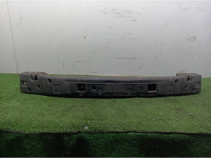 Recambio de refuerzo paragolpes delantero para chrysler voyager (rg) 2.5 crd grand voyager limited referencia OEM IAM   