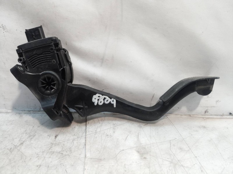 Recambio de pedal acelerador para peugeot 207 confort referencia OEM IAM 9680756880 9680756880 9680756880