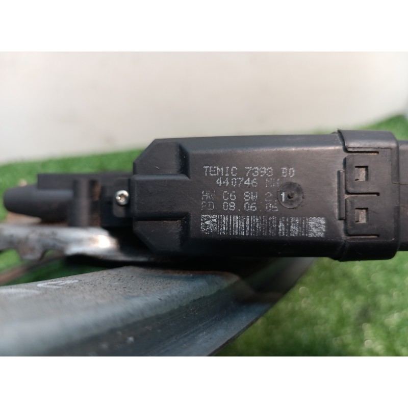 Recambio de elevalunas delantero derecho para renault megane ii coupe/cabrio authentique referencia OEM IAM 440746 440746 400875