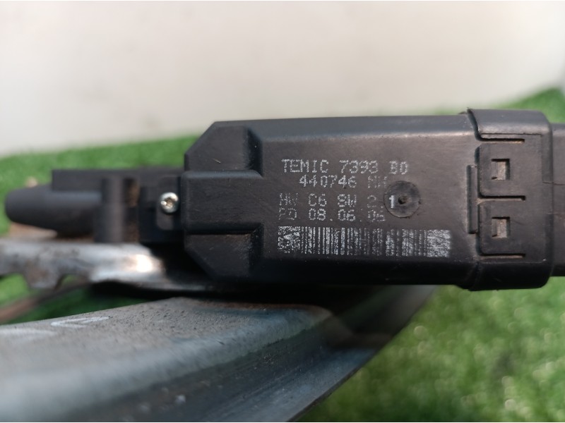 Recambio de elevalunas delantero derecho para renault megane ii coupe/cabrio authentique referencia OEM IAM 440746 440746 400875